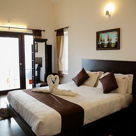 Paradise Perfect - Non Smoking Non Alcoholic No Unmarried Couples Ooty Exterior foto