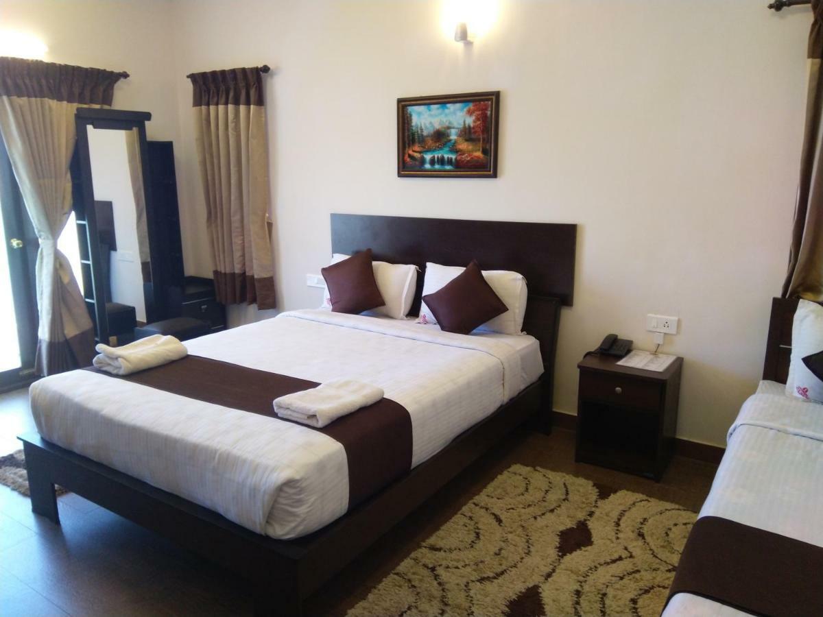 Paradise Perfect - Non Smoking Non Alcoholic No Unmarried Couples Ooty Exterior foto